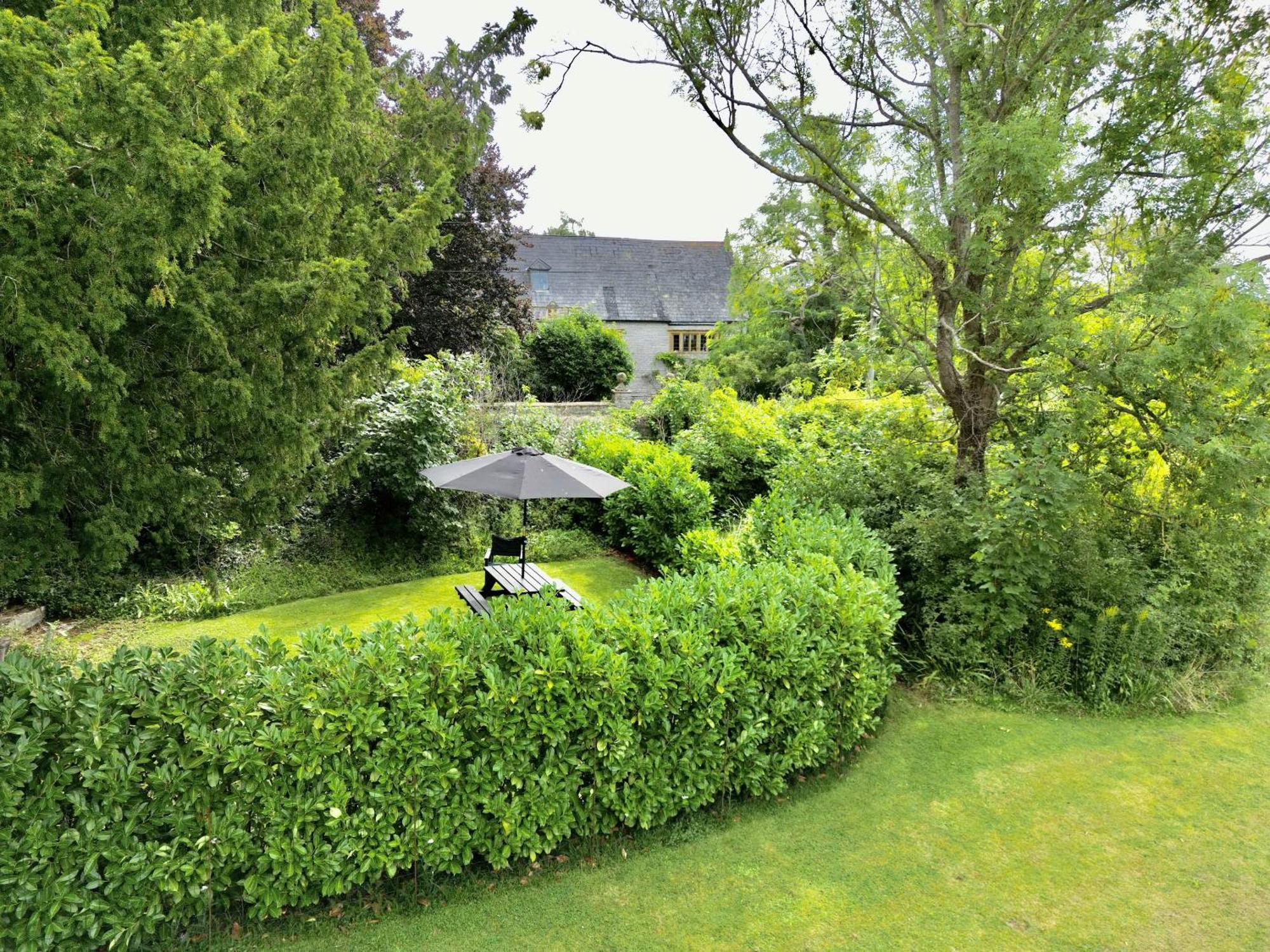 The Mount Somerton Retreat - Nr Bruton, Glastonbury, The Spectacular Wells Cathedral, Millfield School, Leonardo Helicopters, Yeovilton 외부 사진