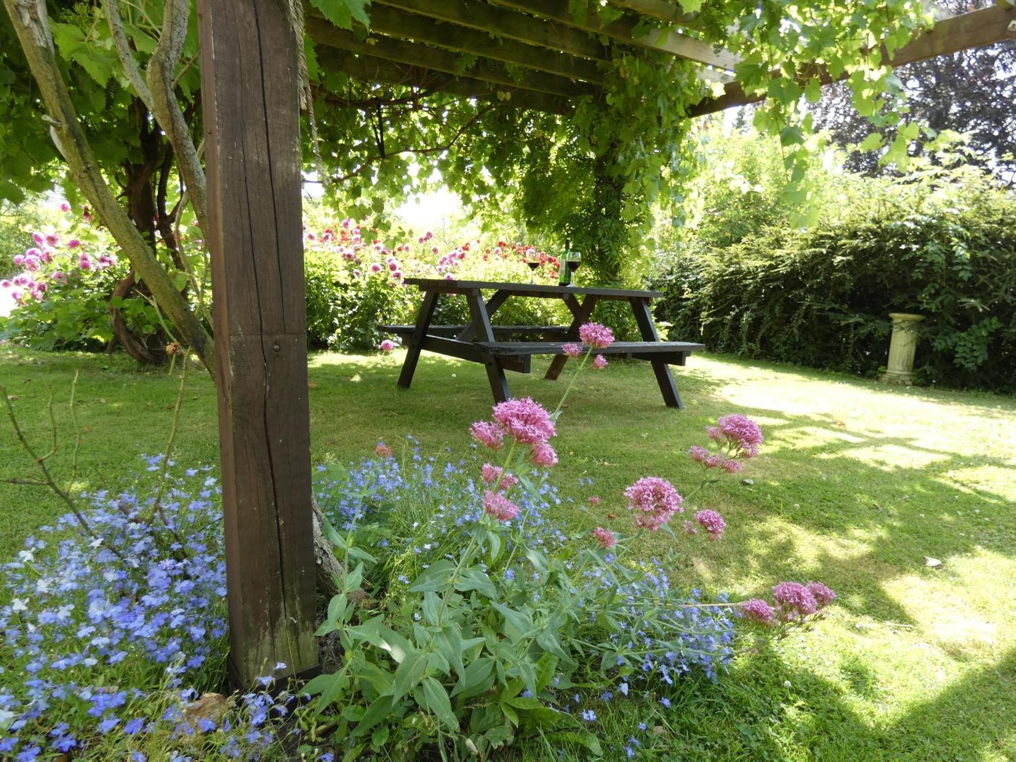 The Mount Somerton Retreat - Nr Bruton, Glastonbury, The Spectacular Wells Cathedral, Millfield School, Leonardo Helicopters, Yeovilton 외부 사진